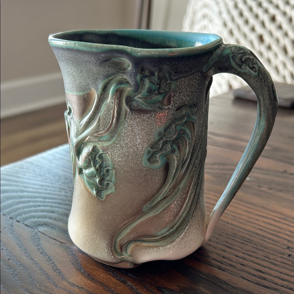 LORA RUST PORCELAIN MUG